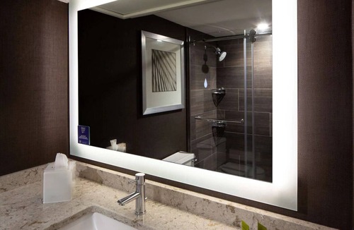 Carver City - Lincoln Gardens Hotel | Tampa Stay | 2 Relaxing Family Ready Rooms w/Access to Outdoor Pool