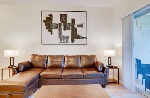 Westchase House | Tampa Vacation Rental Townhome ~ 5 Mi to Beaches!