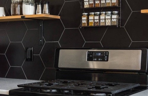 Jersey City Apartment | The Alana - Spacious Duplex with Parking 40 Mins to Manhattan