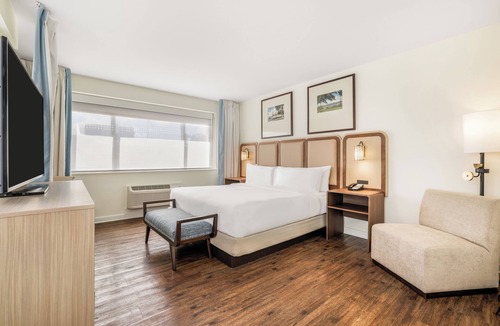 Downtown Historic District Hotel | The Banyan Hotel Fort Myers, Tapestry Collection by Hilton