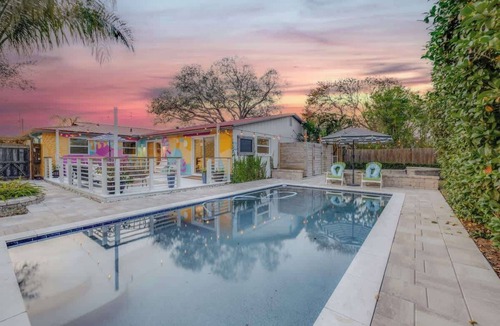 Jacksonville Beach House | The Breezy Bungalow | Team Joseph Ellen