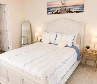 Fort Myers River District Apartment | The Caloosa Retreat