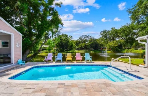 Madeira Beach House | The Champagne & Sunshine House - Glam Girls Getaway