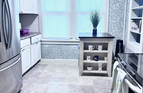 Waycross House | The Cool & Cozy Corner - 4beds 3baths