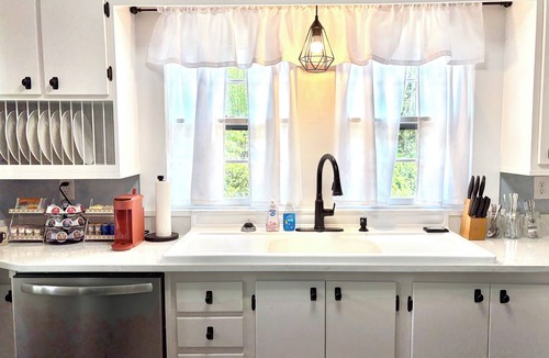 Lucedale House | The Cozy Cottage: 3-bedroom/2-bath home in the heart of Lucedale