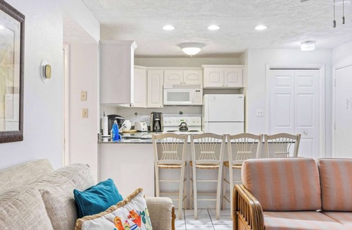 Cocoa Beach Condo | The Diplomat- 2 Bed Condo-3 Minute Walk to Beach!