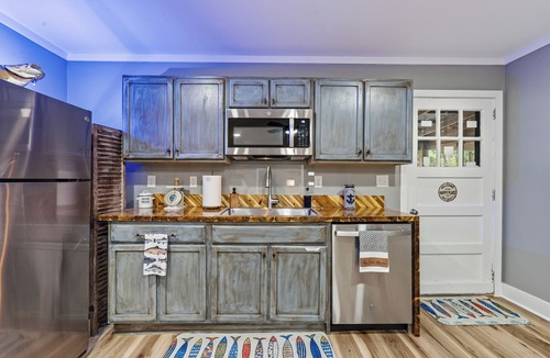 Freeport House | The Fish House - Calling All Fishermen & Beach Lovers - Quiet Coastal Retreat