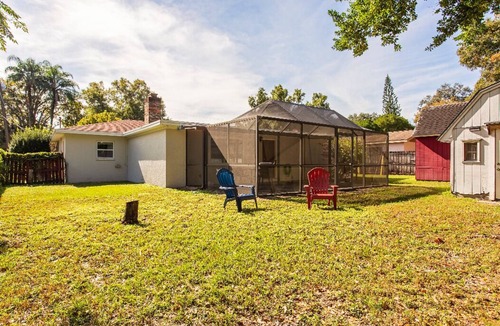 Bearss Plaza Villa | The Flo's house, Snowbird Winter Haven Spacious 1800 sq ft Home with New Lanai