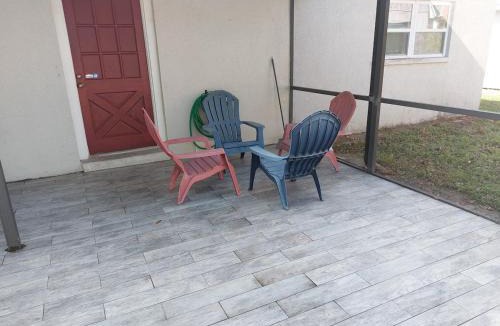 Bearss Plaza Villa | The Flo's House