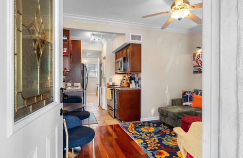 St. Petersburg - Clearwater Condo | `The Gallery` - Artful Stay in Downtown St Pete