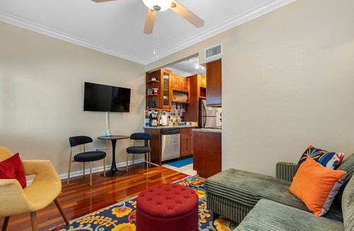 St. Petersburg - Clearwater Condo | `The Gallery` - Artful Stay in Downtown St Pete