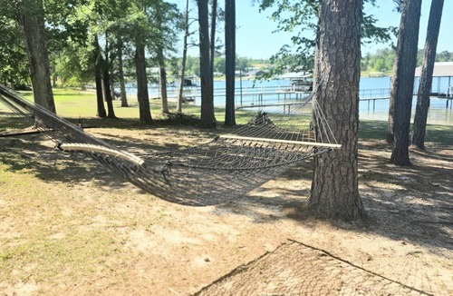 Abbeville House | The Happy Place - A flat lot without any steps to the dock!