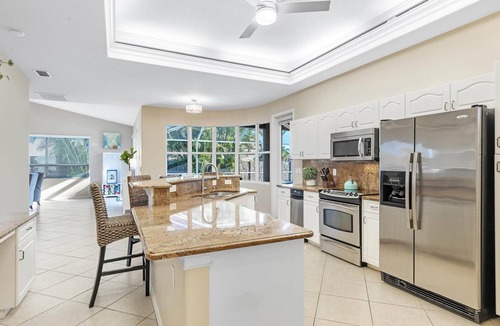 Caloosahatchee House | The Haven Getaway, ☼ King Beds ☼ Heated Pool/Spa ☼ Private Oasis