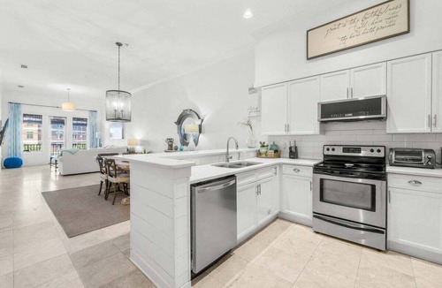 Seacrest Beach Condo | The Holland House 331–Spacious Condo–Sleeps 8