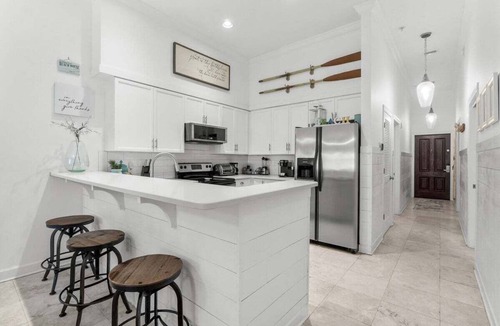 Seacrest Beach Condo | The Holland House 331–Spacious Condo–Sleeps 8