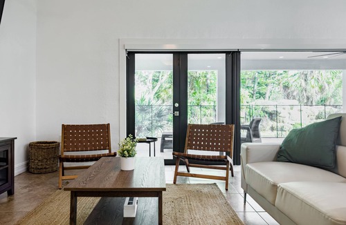 Homestead House | The Lake House