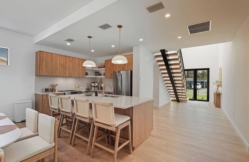 Alta Vista House | The Legacy Trail Oasis Luxe Pool + Rooftop Deck