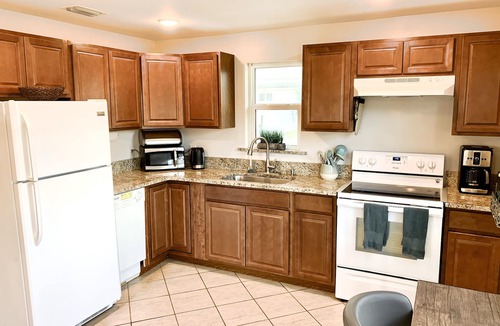 Edgewater Apartment | 🏝️ the Magical spot- beach 🏖️ & river 🐬 getaway