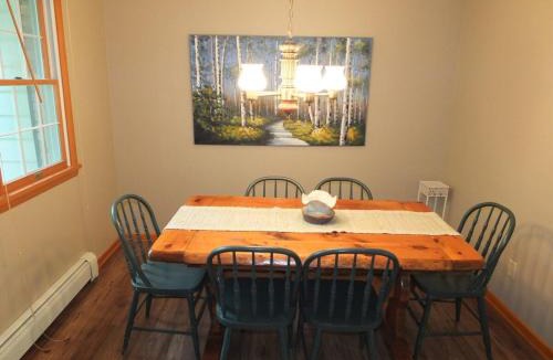 Frankfort House | The Maple Cottage - Walk to Beach & Lake Michigan