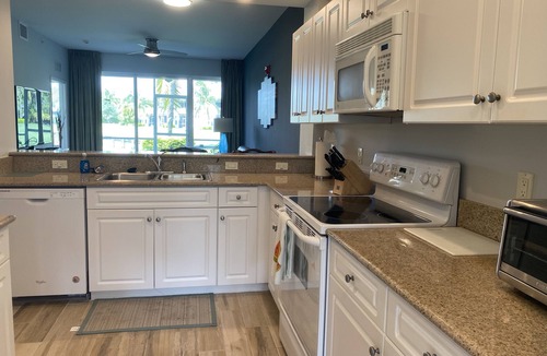 Naples Condo | The Mayors Choice!