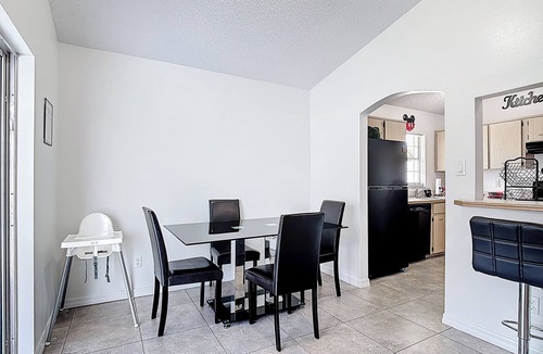 Indian Wells House | The Mickey House – Cozy 2-Bedroom Retreat Minutes from Disney + AC