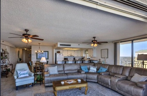 New Smyrna Beach Condo | The Moontide-321.663.4321 3 Bedroom, 2 Bath NSB Oceanfront Condo NO Drive Beach