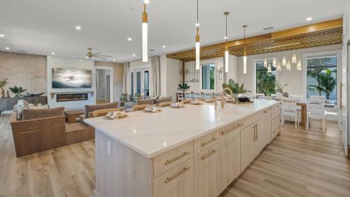 Siesta Key Village House | The Overlook