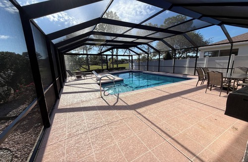 Briar Meadow House | The Palms. Luxurious, pool, view