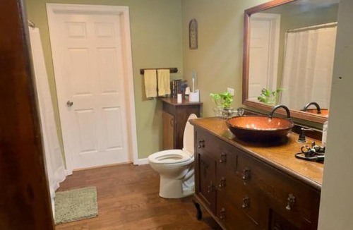 Bainbridge House | The Pecan House