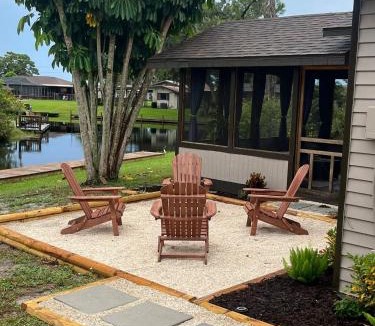 Highland House | The Perfect Getaway Canal front 2-bedroom home with lake access, in Lake Placid FL