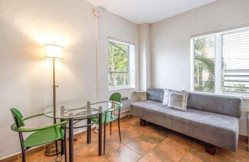 Bayshore Apartment | The Plaza Miami Beach