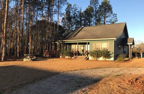 Statesboro House | The Pond House- Tranquility, seclusion, and a view!