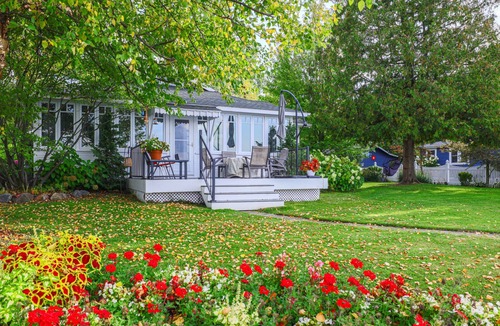 Pierson Cottage | The Red Geranium Cottage of Big White Fish Lake!
