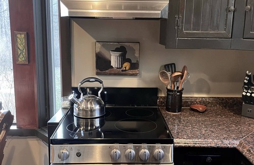 Upper Black Eddy Cottage | The Riverwood Cottage on Bucks County state park.