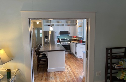 Umatilla House | The Rose on Lakeside Mount Dora-Umatilla 4 Bedrooms 2 1/2 bathrooms Sleeps 10