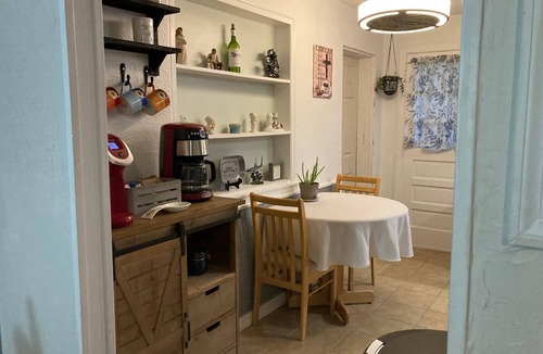 Elizabeth Mcbrides Raulersons House | The Selah House: Your Charming Home Away From Home Near Riverwalk & Beaches