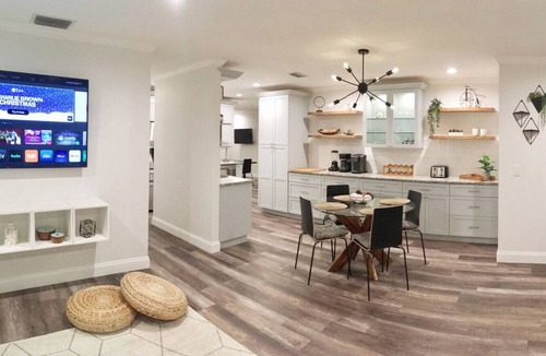 Sarasota House | The Serene Retreat near Siesta Key and Downtown Sarasota
