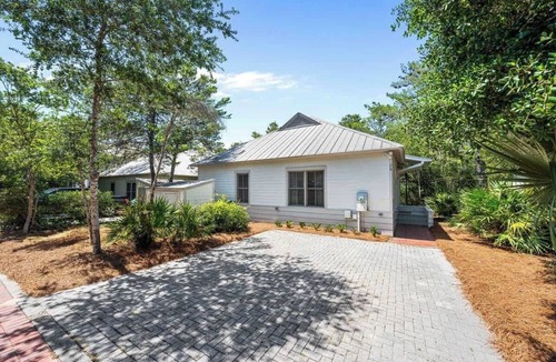 Seacrest House | The Story House Cottage with Pool, Bikes & Beach