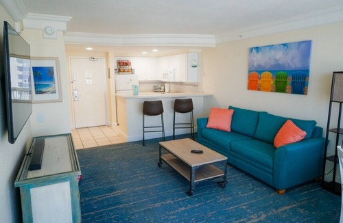 Ortona Park Condo | The Tropics | Spacious 1BR | 12th Floor Views