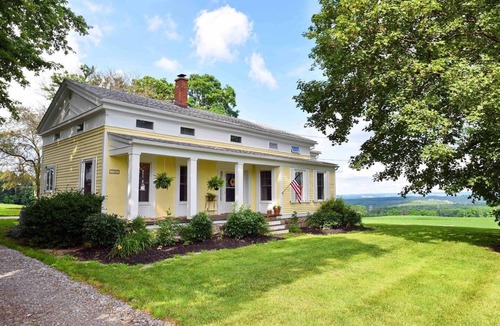 Perry House | The ultimate cottagecore experience in a serene country setting overlooking USA's #1 State Park