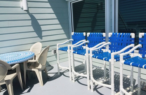 Southport House | The VIEW! THE VIEW! VERY PRIVATE! with GARAGE! JUST ENDLESS BEAUTY!