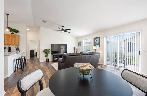 Duval House | The Villages Villa Between Brownwood and Lake Sumter with Golf Cart