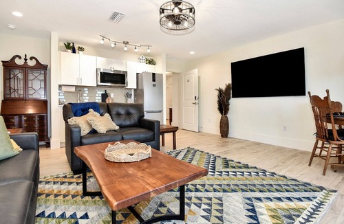 Painters Hill Apartment | The White House Flagler Beach Ocean Views- Unit 23