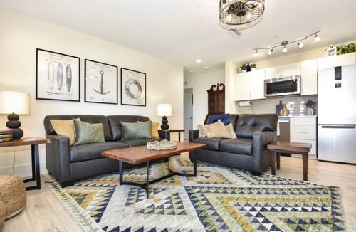 Painters Hill House | The White House On Flagler Beach - All 8 Bedroom Home