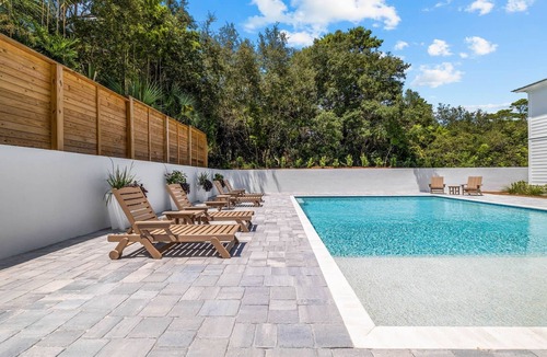 Dune Allen Beach House | The White Lotus