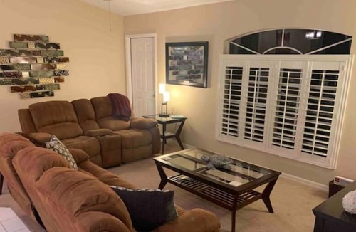Joel House | "The Windy Palm" w king suite to pool