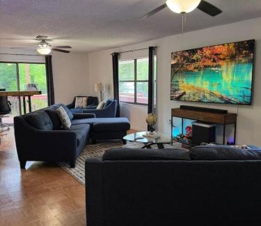Dunnellon House | Theater Room at Rainbow River