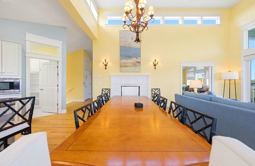 Plantation House | THIS FABULOUS FIRST-TIER PLANTATION property is the ultimate family gathering place!