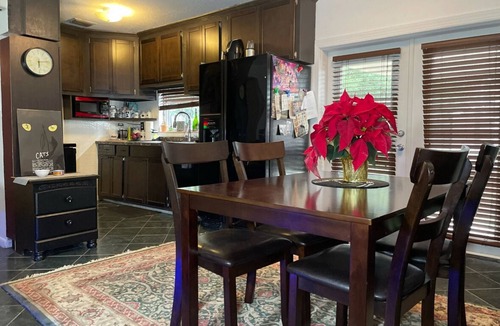 Conway House | This quite retreat in the heart of Orlando. Located on a peaceful one lane road.