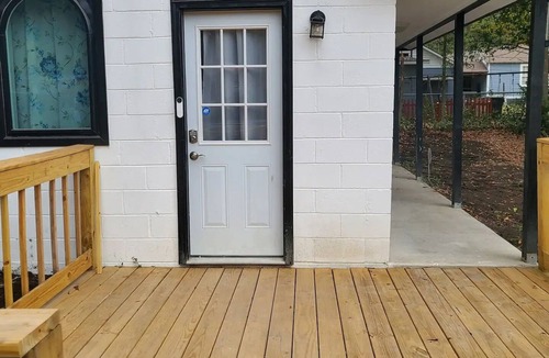Macon House | This unique place has a style all its own. Near University and hospitals.